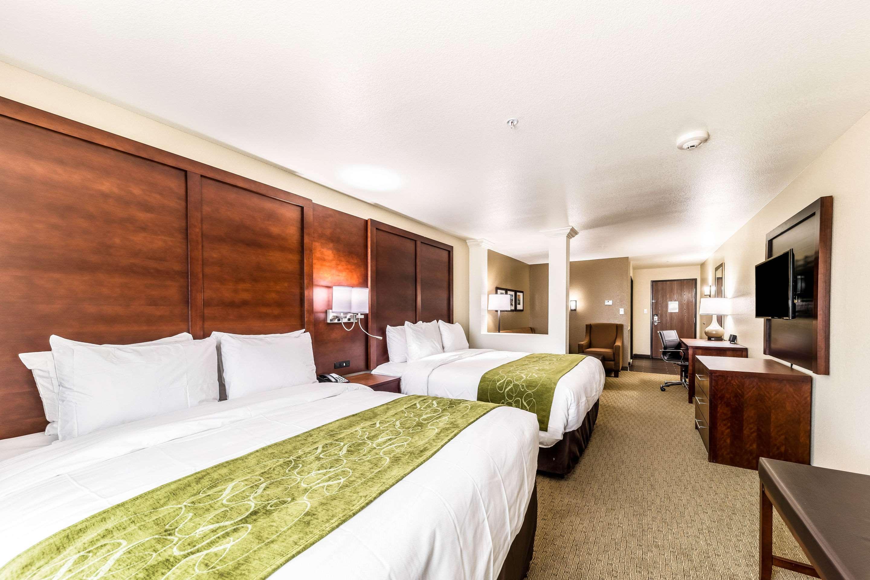 Comfort Suites Grand Prairie - Arlington North Экстерьер фото