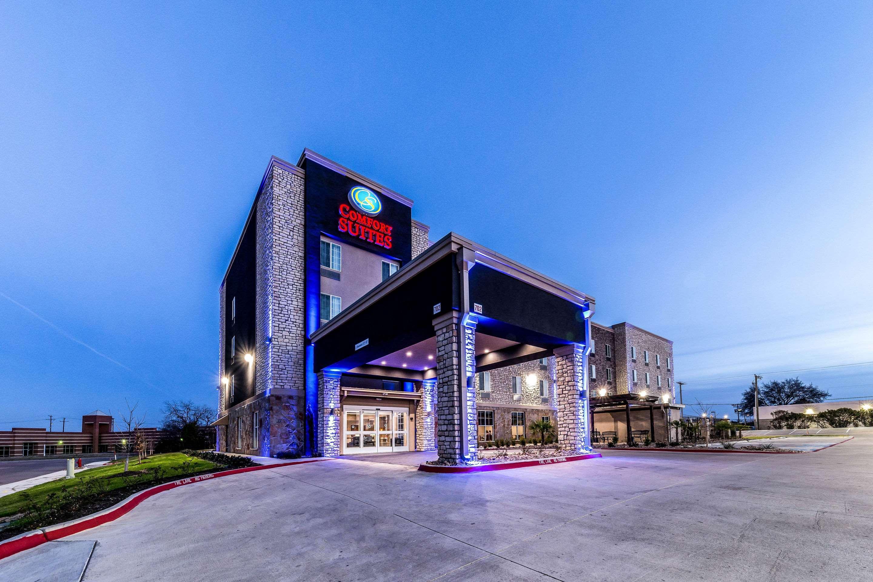 Comfort Suites Grand Prairie - Arlington North Экстерьер фото